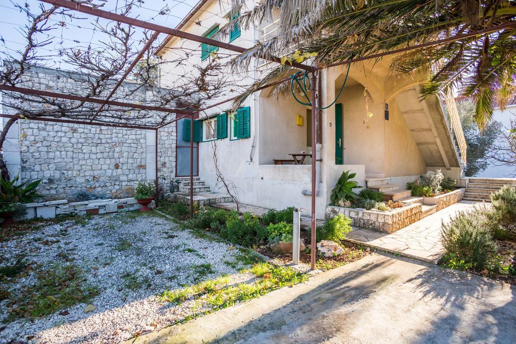 Apartment Srecko Винишче Экстерьер фото