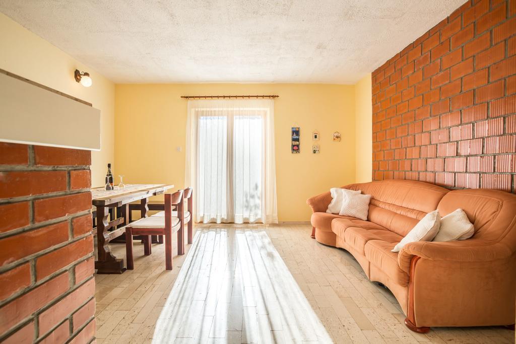 Apartment Srecko Винишче Экстерьер фото