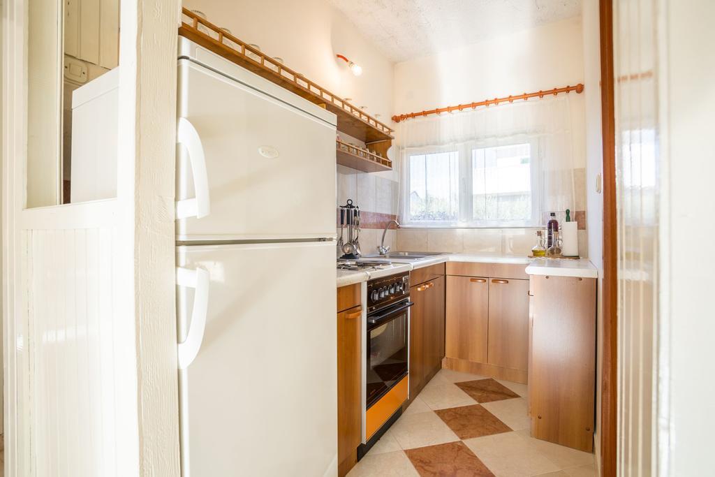 Apartment Srecko Винишче Экстерьер фото