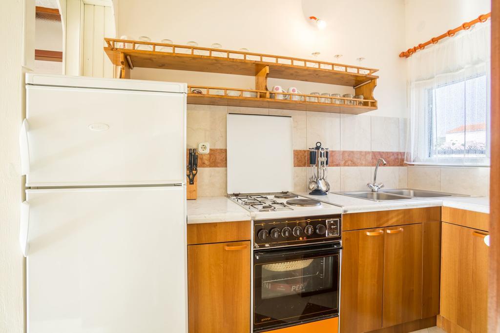 Apartment Srecko Винишче Экстерьер фото