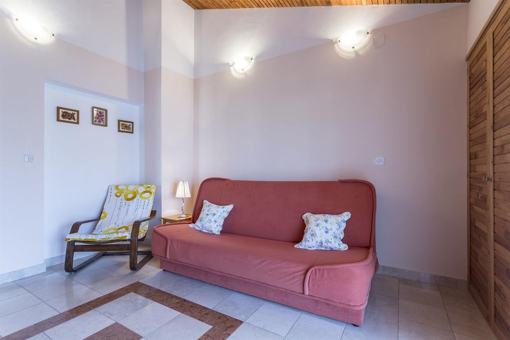 Apartment Srecko Винишче Экстерьер фото
